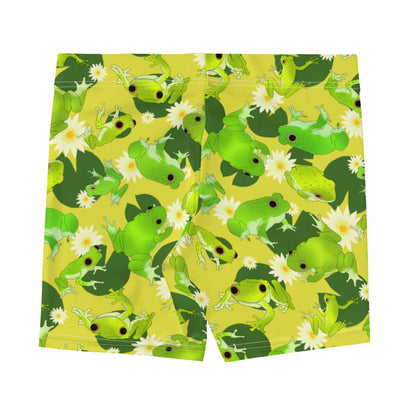Kero-kero kawaii shorts in green with green tree frogs and white water lilies